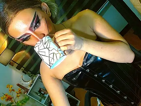Queen yasii 88 online show from May 13, 1:18 pm