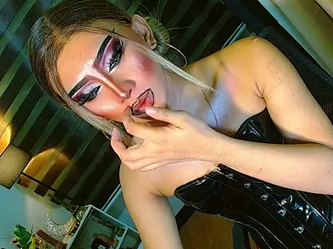 Queen yasii 88 online show from May 28, 1:39 pm