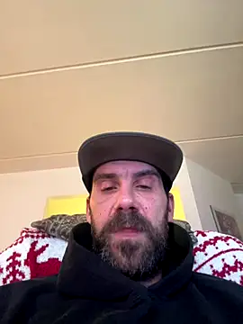 Snapshot of thepenisher777 chatting on December 13, 8:04 pm thepenisher777 online show from December 13, 8:04 pm