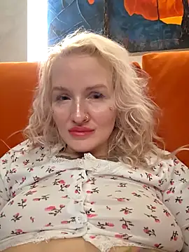 KateMonroe online show from April 29, 9:10 pm