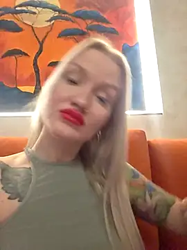 KateMonroe online show from April 1, 9:45 pm