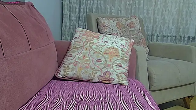 true2 couple online show from November 30, 9:59 pm