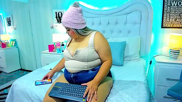 KiimBrooks online show from September 19, 11:03 am