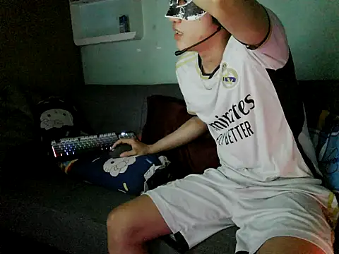 boyhigh1997 online show from February 5, 9:38 am