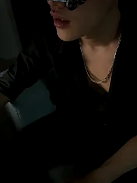 boyhigh1997 online show from September 18, 3:37 pm