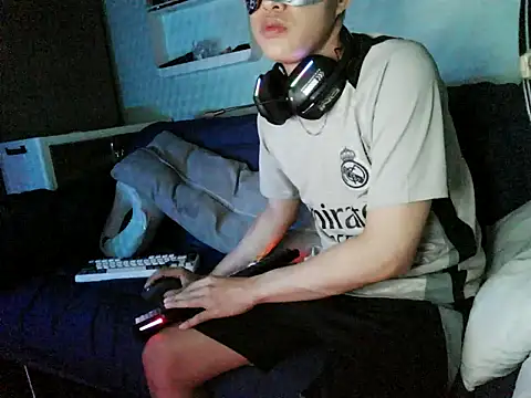 boyhigh1997 online show from March 19, 5:13 pm