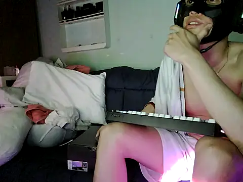 boyhigh1997 online show from March 11, 8:47 pm