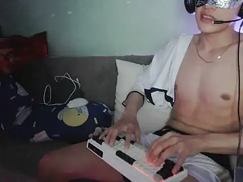 boyhigh1997 online show from October 19, 7:55 am