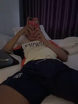 boyhigh1997 online show from October 26, 2:56 am