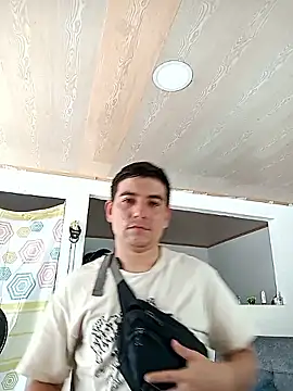 Snapshot of Gaticomalo1234 chatting on December 15, 6:58 pm Gaticomalo1234 online show from December 15, 6:58 pm