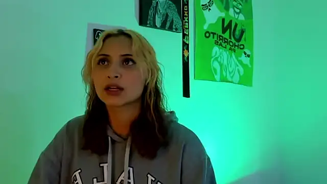 Snapshot of melissa_noirr chatting on November 19, 5:13 pm melissa noirr online show from November 19, 5:13 pm