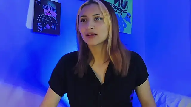 Snapshot of melissa_noirr chatting on December 2, 7:59 pm melissa noirr online show from December 2, 7:59 pm