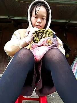 Snapshot of Rioo122 chatting on November 19, 1:49 am Rioo122 online show from November 19, 1:49 am