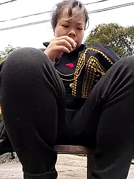 Snapshot of Rioo122 chatting on November 23, 3:05 am Rioo122 online show from November 23, 3:05 am