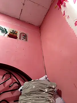 Snapshot of princess_janine chatting on September 21, 10:48 pm princess janine online show from September 21, 10:48 pm