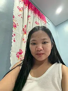 Snapshot of princess_janine chatting on May 24, 1:44 pm princess janine online show from May 24, 1:44 pm