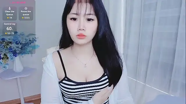 Snapshot of -Rose-Lucky- chatting on October 13, 1:18 am -Rose-Lucky- online show from October 13, 1:18 am