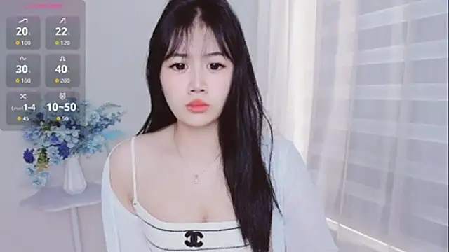 Snapshot of -Rose-Lucky- chatting on October 20, 1:18 am -Rose-Lucky- online show from October 20, 1:18 am