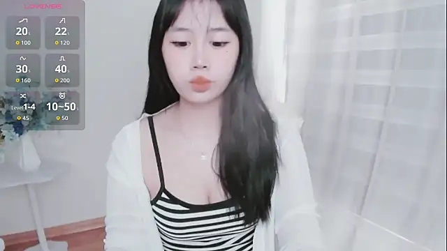 Snapshot of -Rose-Lucky- chatting on October 9, 1:17 am -Rose-Lucky- online show from October 9, 1:17 am