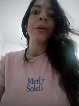 chicalunar24 online show from November 15, 7:07 pm