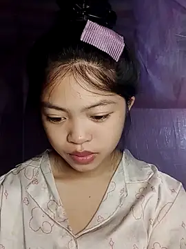 Thy00   online show from October 22, 12:43 am