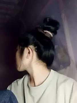 Thy00   online show from December 19, 3:36 pm