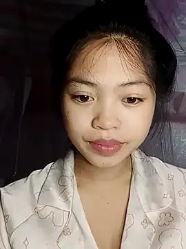 Thy00   online show from November 5, 2:36 am