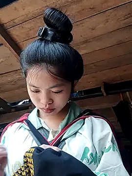 Thy00   online show from November 30, 2:45 am