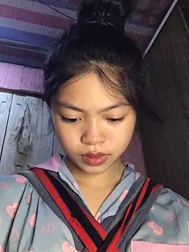 Thy00   online show from September 28, 7:26 am