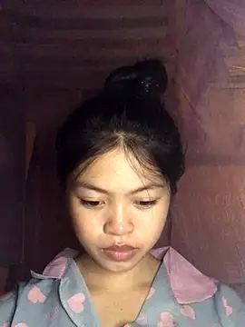 Thy00   online show from October 8, 3:46 pm