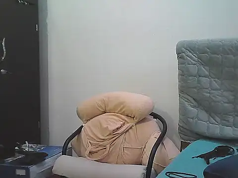 morenocabro10 online show from November 9, 7:07 pm