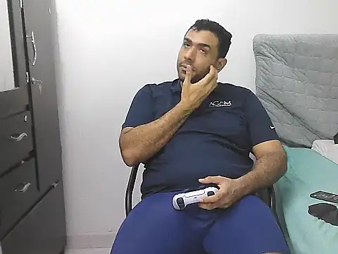 morenocabro10 online show from April 10, 2:29 am