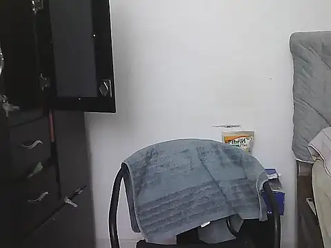 morenocabro10 online show from February 13, 3:28 am