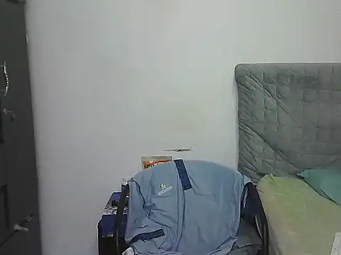 morenocabro10 online show from February 3, 8:25 pm