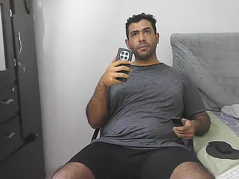 morenocabro10 online show from May 3, 7:06 pm