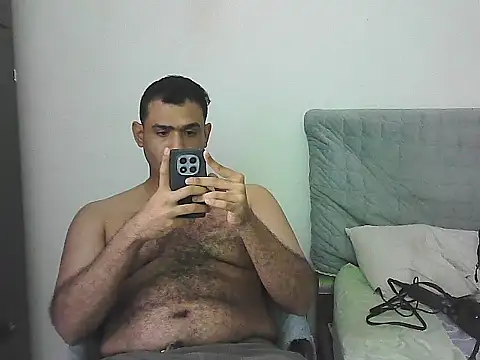 morenocabro10 online show from May 17, 3:06 am