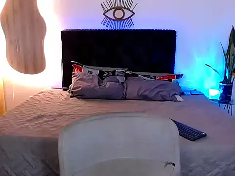 NoahDevil18 online show from September 28, 10:50 pm