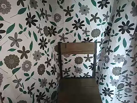 Snapshot of Virgen_christine01 chatting on October 30, 7:06 am Virgen christine01 online show from October 30, 7:06 am