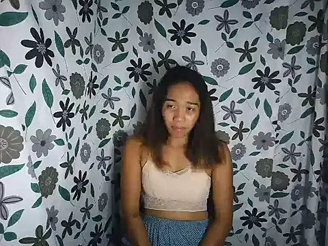 Virgen christine01 online show from February 17, 8:06 pm