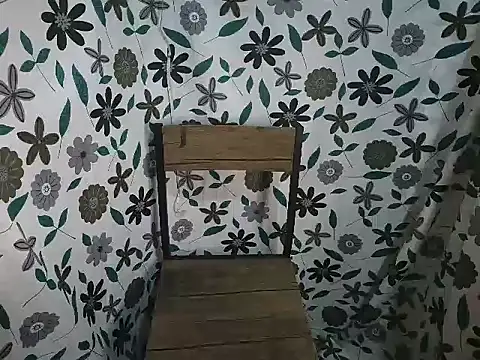 Snapshot of Virgen_christine01 chatting on November 6, 3:05 pm Virgen christine01 online show from November 6, 3:05 pm