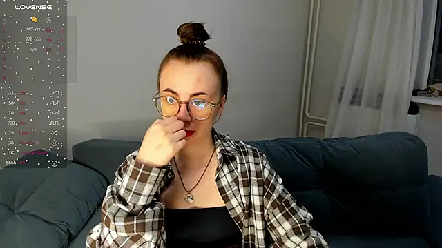 MewStella online show from March 20, 11:50 pm