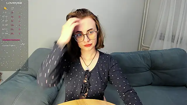 MewStella online show from March 5, 1:30 pm