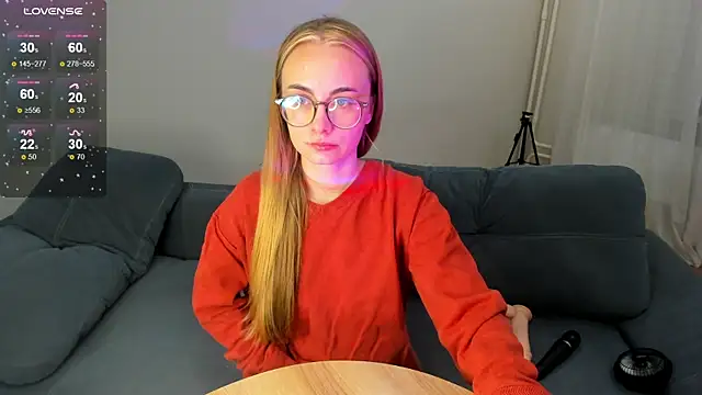 MewStella online show from September 14, 9:26 pm