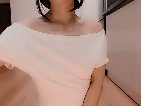 Snapshot of Tea_Mei chatting on November 1, 11:37 am Tea Mei online show from November 1, 11:37 am