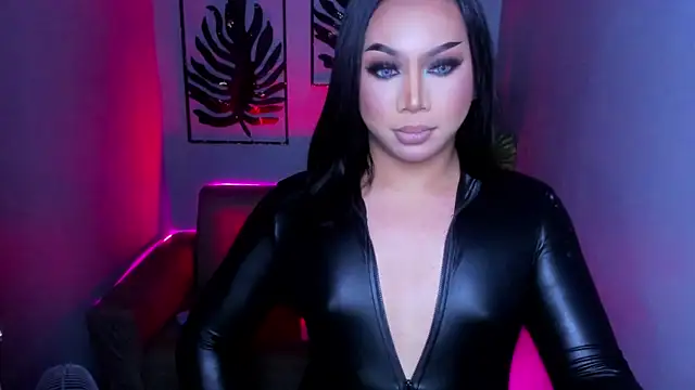 Madisonwill online show from December 5, 4:27 pm