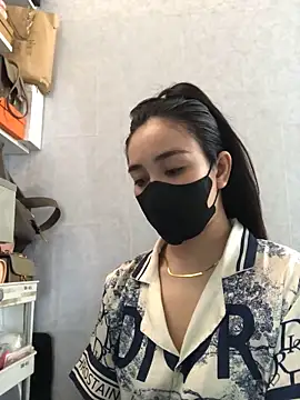Snapshot of hanny_baby205 chatting on September 11, 7:30 am hanny baby205 online show from September 11, 7:30 am