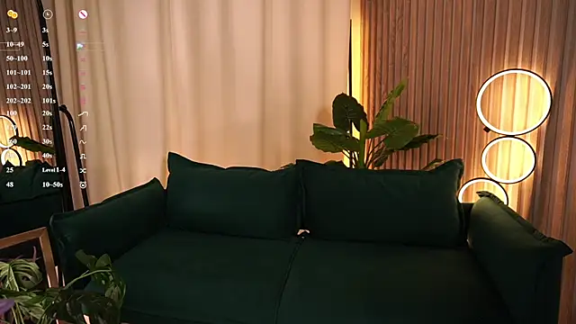 LauraWifeness online show from March 30, 5:53 am