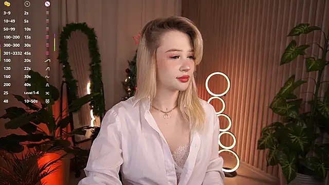 LauraWifeness online show from January 12, 5:58 am