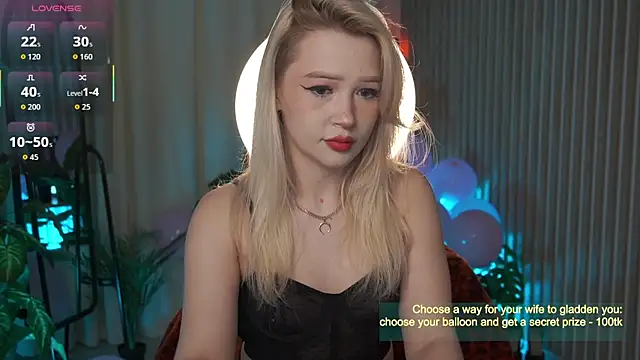 LauraWifeness online show from September 22, 5:13 am