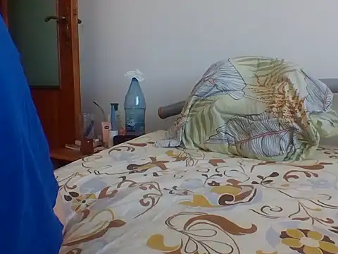 hugecock4u1990 online show from October 28, 8:46 am